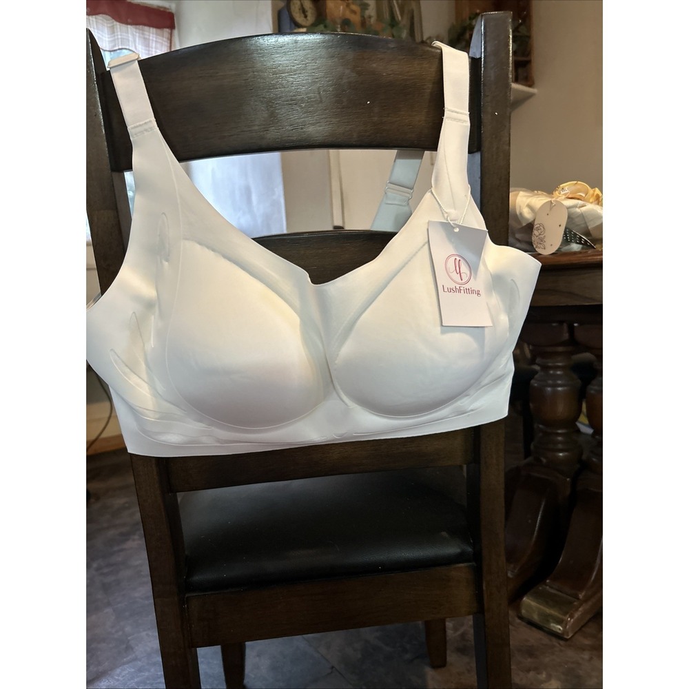 Lush Fitting Lifting Womens 44D Comfort Bra Wireless Padded White 6XL - Picture 1 of 7